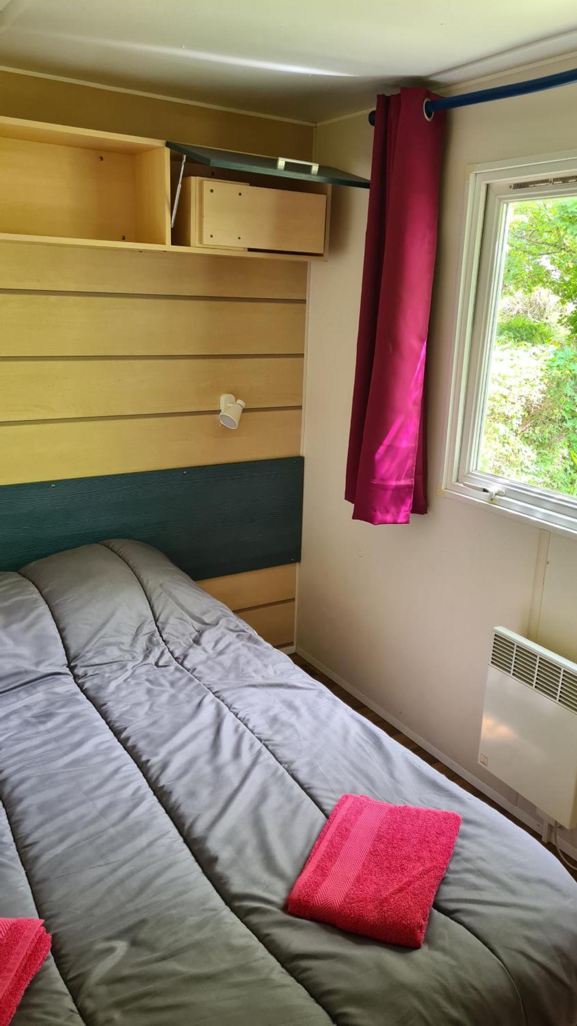 Camping Le Vallage Attigny Екстер'єр фото